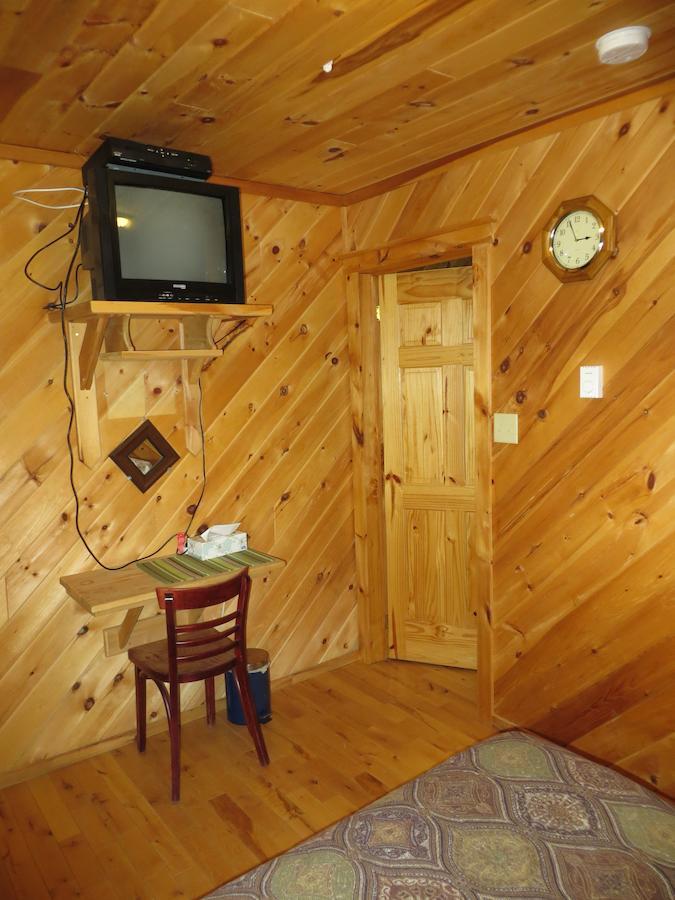 Nine Pine Cottage Miramichi Esterno foto