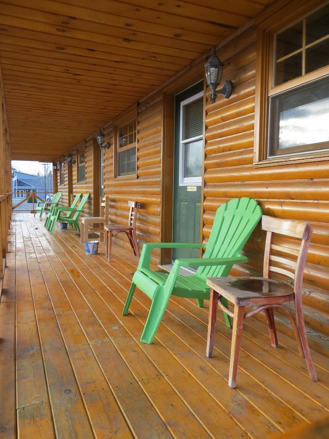 Nine Pine Cottage Miramichi Esterno foto